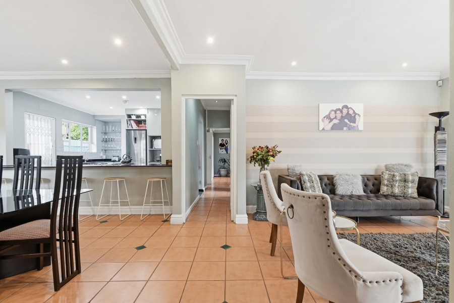 5 Bedroom Property for Sale in Claremont Western Cape